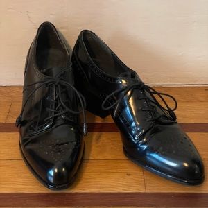 Stuart Weitzman Lace Up Pointed Pumps